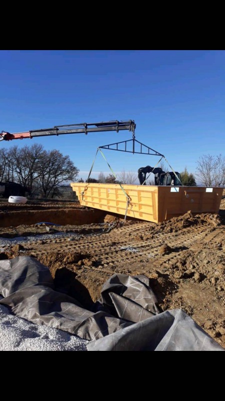 Piscine coque polyester Lac de Guery 9,10m x 3,80m à Castres