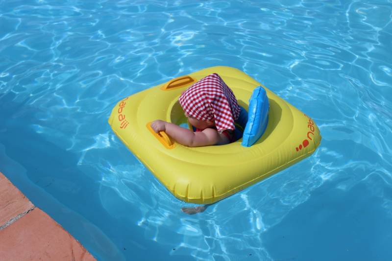 Vente, pose et installation de piscines coque française à Toulouse, Gers, Ariège, Hautes-Pyrenées. Sans sous-traitance